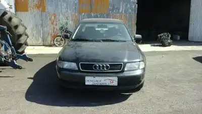 Veículo de Sucata AUDI A4 BERLINA (B5) 1.8 do ano 1995 alimentado ADR