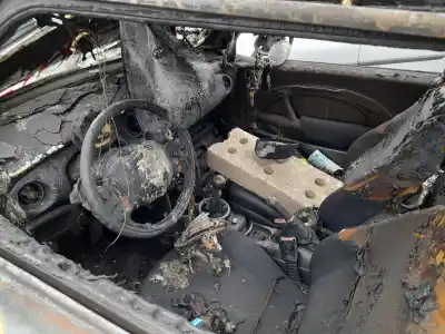 Scrapping Vehicle bmw mini (r50,r53) cooper of the year 2004 powered w10b16a