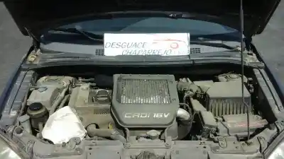 Veículo de Sucata kia carens 2.0 crdi ex monovolumen do ano 2002 alimentado d4ea