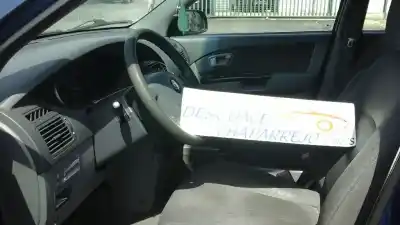 Veículo de Sucata kia carens 2.0 crdi ex monovolumen do ano 2004 alimentado d4ea