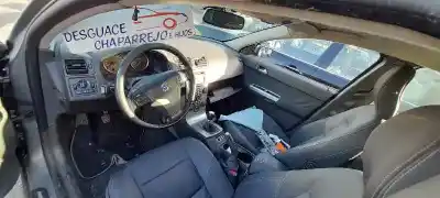 Veículo de Sucata volvo v50 familiar 2.0 d kinetic do ano 2004 alimentado d4204t