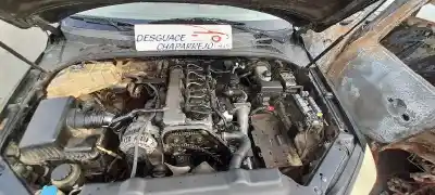 Véhicule à la ferraille kia sorento 2.5 crdi ex de l'année 2003 alimenté d4cb