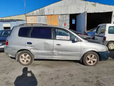 Veículo de Sucata kia carens 2.0 crdi ex monovolumen do ano 2006 alimentado d4ea
