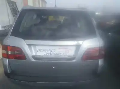 Veículo de Sucata fiat stilo (192) 1.9 jtd 80 active do ano 2004 alimentado 192a3000
