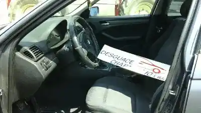 Vehicul casat bmw serie 3 berlina (e46) 320d al anului 2000 alimentat 204d1d