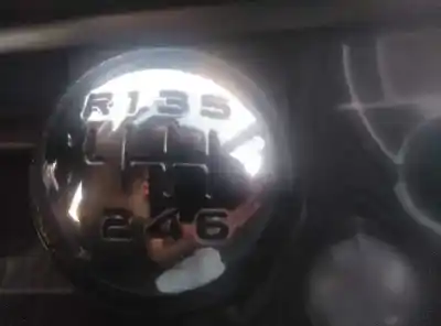 Sloopvoertuig peugeot 807 sr van het jaar 2008 aangedreven rhk