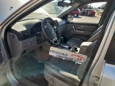 Véhicule à la ferraille kia sorento 2.5 crdi ex de l'année 2005 alimenté d4cb