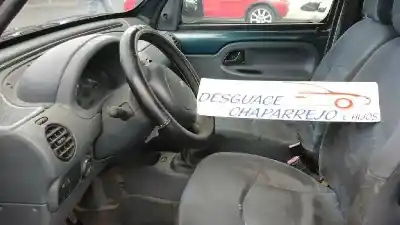 Veículo de Sucata renault   do ano 1999 alimentado d-f8q Veículo de Sucata renault   do ano 1999 alimentado d-f8q