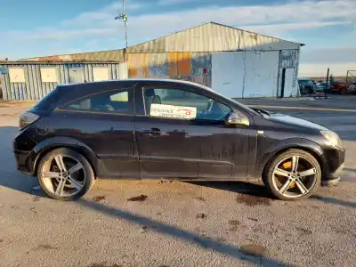 Veículo de Sucata opel astra gtc cosmo do ano 2006 alimentado z19dt