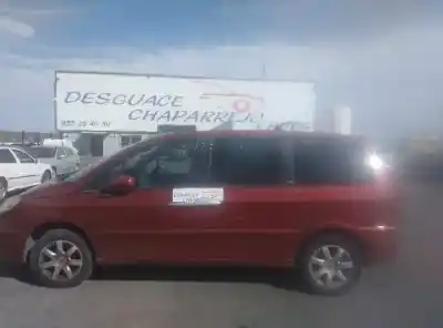 Sloopvoertuig peugeot 807 premium van het jaar 2007 aangedreven rhr