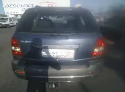 Véhicule à la ferraille kia sorento 2.5 crdi ex de l'année 2002 alimenté d4cb