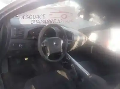 Véhicule à la ferraille kia sorento 2.5 crdi ex de l'année 2002 alimenté d4cb