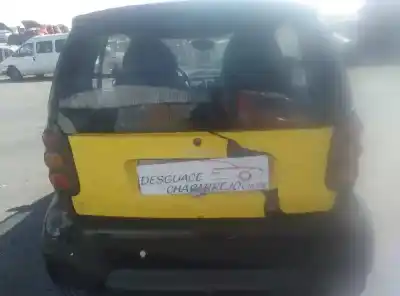 Vehicul casat smart coupe pure al anului 1999 alimentat g11