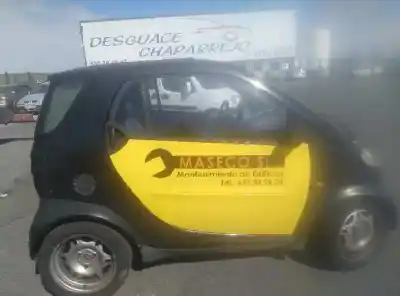 Vehicul casat smart coupe pure al anului 1999 alimentat g11