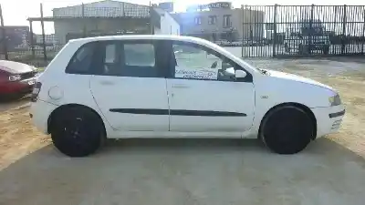 Veicolo di demolizione fiat                                               stilo (192)                                                                                                                                                                                                                                                1.9 jtd / 1.9 jtd 115 active                                                                                                                                                                                                                               dell'anno 2002 alimentato 192a1000