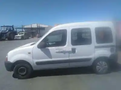 Scrapping Vehicle renault   of the year 2003 powered 