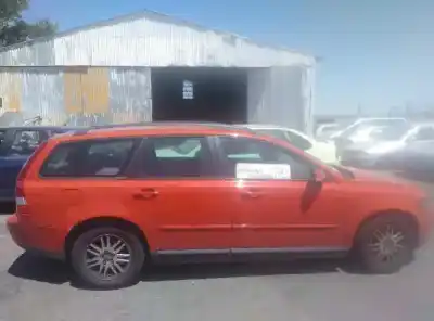 Veículo de Sucata volvo v50 familiar 1.6 d kinetic do ano 2006 alimentado d4164t