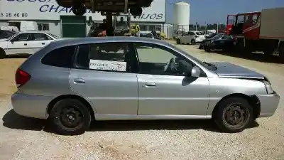 Veicolo di demolizione kia rio ranchera dell'anno 2005 alimentato a5d