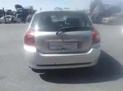 Veículo de Sucata toyota corolla (e12) 2.0 d-4d linea luna berlina do ano 2006 alimentado 1cdftv