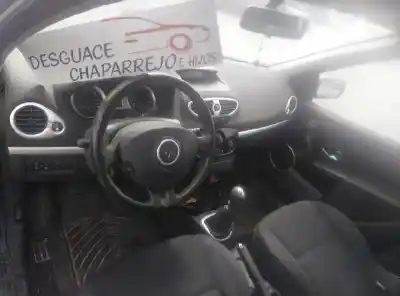 Veículo de Sucata renault clio iii confort dynamique do ano 2005 alimentado k9k n7