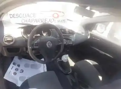 Veículo de Sucata fiat bravo (198) 1.9 dynamic multijet do ano 2009 alimentado 192a8000