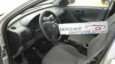 Здавання транспортного засобу opel corsa c club року 2001 потужний z10xe