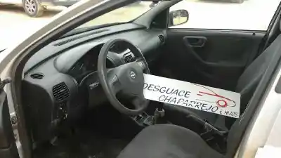 Здавання транспортного засобу opel corsa c club року 2002 потужний z12xe