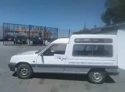 Veículo de Sucata renault   do ano 1993 alimentado c1g