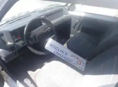 Veículo de Sucata renault   do ano 1993 alimentado c1g