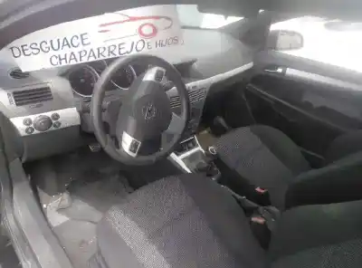 Veicolo di demolizione opel astra gtc cosmo dell'anno 2006 alimentato z19dt