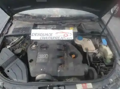 Veicolo di demolizione audi a4 berlina (8e) * dell'anno 2004 alimentato 