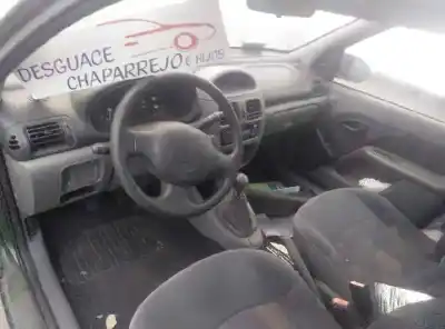 Здавання транспортного засобу renault   року 1999 потужний e7j