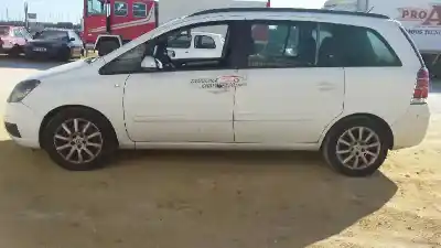 Veículo de Sucata opel zafira b cosmo do ano 2007 alimentado z19dt