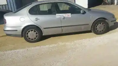 Veículo de Sucata seat toledo (1m2) select do ano 2000 alimentado ahf