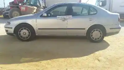 Veículo de Sucata seat toledo (1m2) select do ano 2000 alimentado ahf