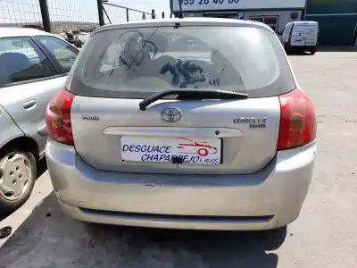 Veículo de Sucata toyota corolla (e12) 2.0 d-4d linea luna berlina do ano 2006 alimentado 1cdftv