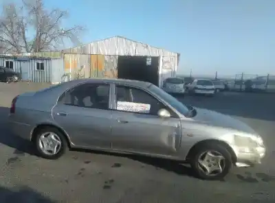 Veículo de Sucata kia shuma 1.5 comfort 5 berlina do ano 2000 alimentado bf