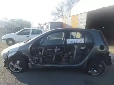 Здавання транспортного засобу smart forfour básico (70kw) року 2005 потужний 135930