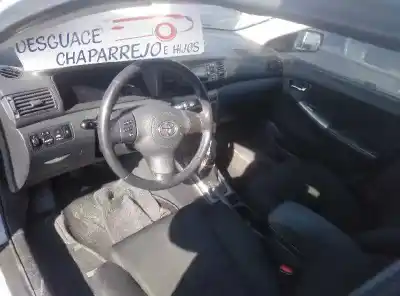 Veículo de Sucata toyota corolla (e12) 2.0 d-4d linea luna berlina do ano 2004 alimentado 1cdftv