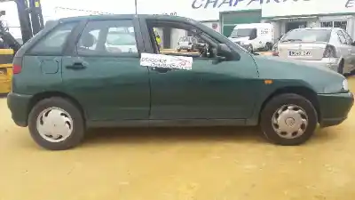 Veículo de Sucata seat ibiza (6k) básico do ano 1998 alimentado aex