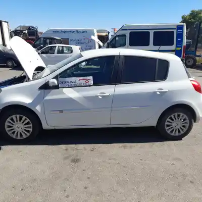 Veículo de Sucata renault clio iii dynamique do ano 2012 alimentado k9k770