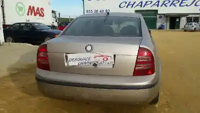 Veículo de Sucata skoda superb (3u4) classic do ano 2004 alimentado awx