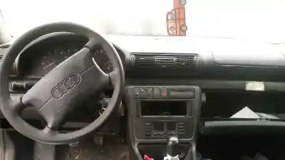 Veículo de Sucata audi a4 berlina (b5) * do ano 1995 alimentado 