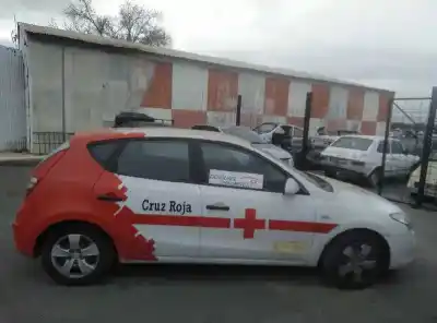 Veículo de Sucata hyundai i30 classic do ano 2010 alimentado d4fb