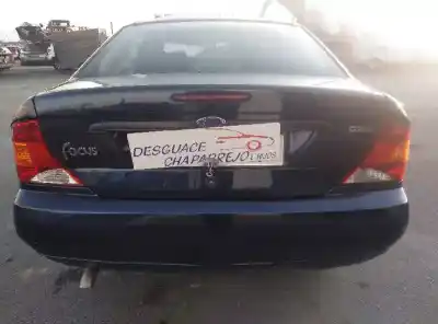 Veicolo di demolizione ford focus berlina (cak) ambiente dell'anno 2001 alimentato c9db