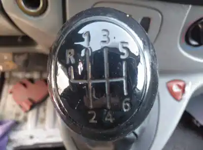 Veículo de Sucata renault trafic combi (ab 4.01) 2.0 dci diesel fap cat do ano 2006 alimentado 