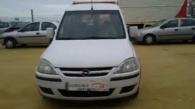 Vehicul casat opel combo familiar al anului 2006 alimentat z13dt