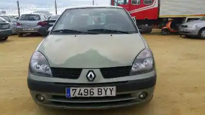 Véhicule à la ferraille renault                                            clio ii fase ii (b/cb0)                                                                                                                                                                                                                                    authentique                                                                                                                                                                                                                                                de l'année 2002 alimenté k9kb7