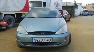 Vehículo de desguace FORD FOCUS BERLINA (CAK) Ghia del año 2000 con motor C9DA