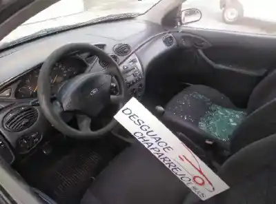 Veicolo di demolizione ford focus turnier (cak) ambiente dell'anno 2002 alimentato c9db